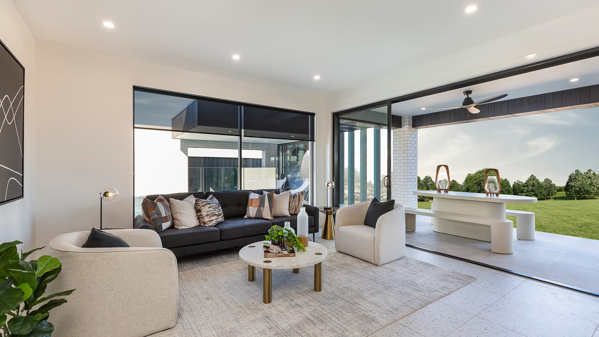 Interior photo of the Waldorf 44 MK2 at Box Hill