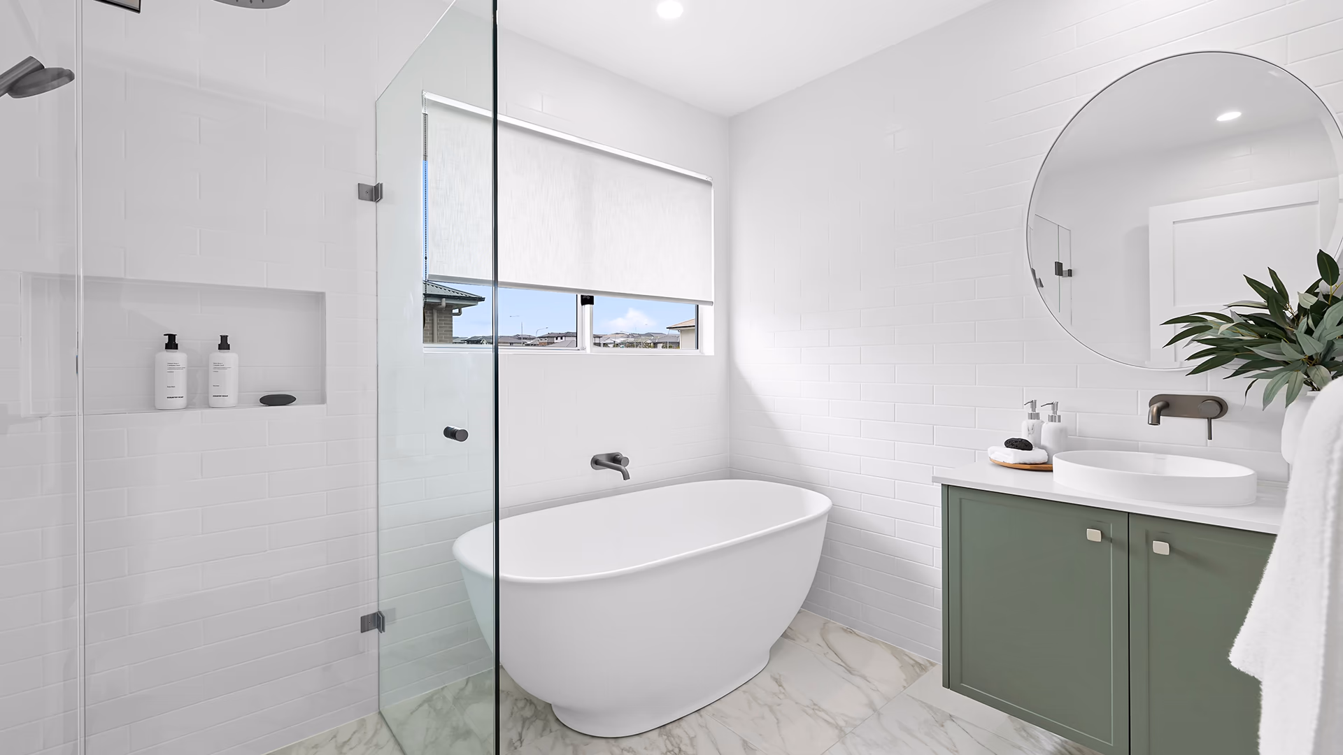 An Interior photo of the Forsyth 30 Reverse Living on display at Wilton